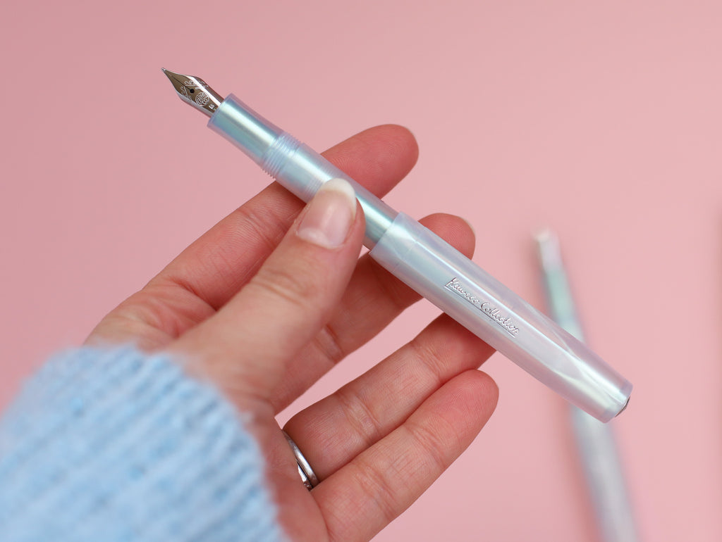 Iridescent Pearl Fountain Pen - Medium